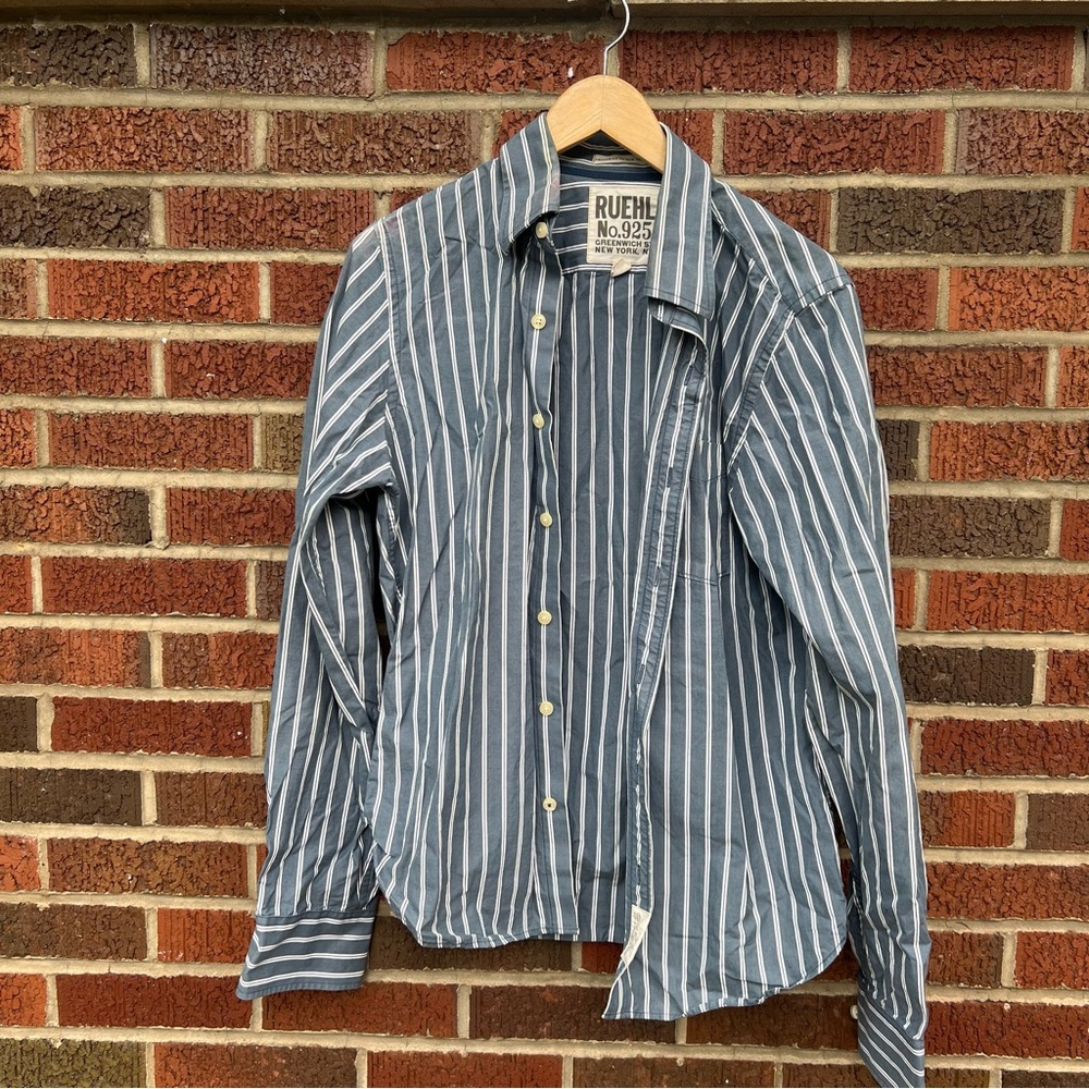 Ruehl No. 925 Navy Blue and White Striped Collared Button Down Dress Shirt